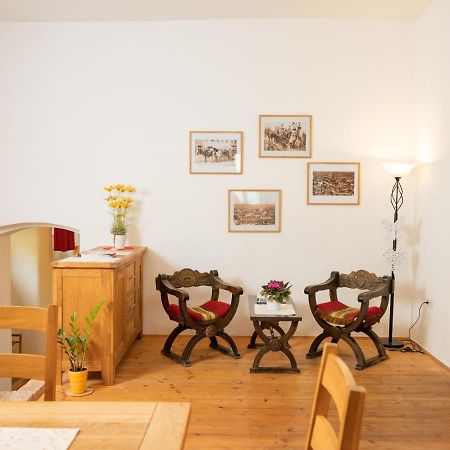 Ferienwohnung Zum Kapuziner Poysdorf Bagian luar foto
