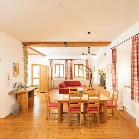 Ferienwohnung Zum Kapuziner Poysdorf Bagian luar foto