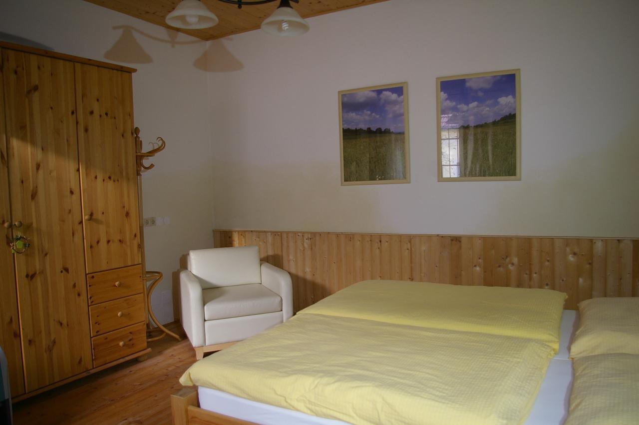 Ferienwohnung Zum Kapuziner Poysdorf Bagian luar foto